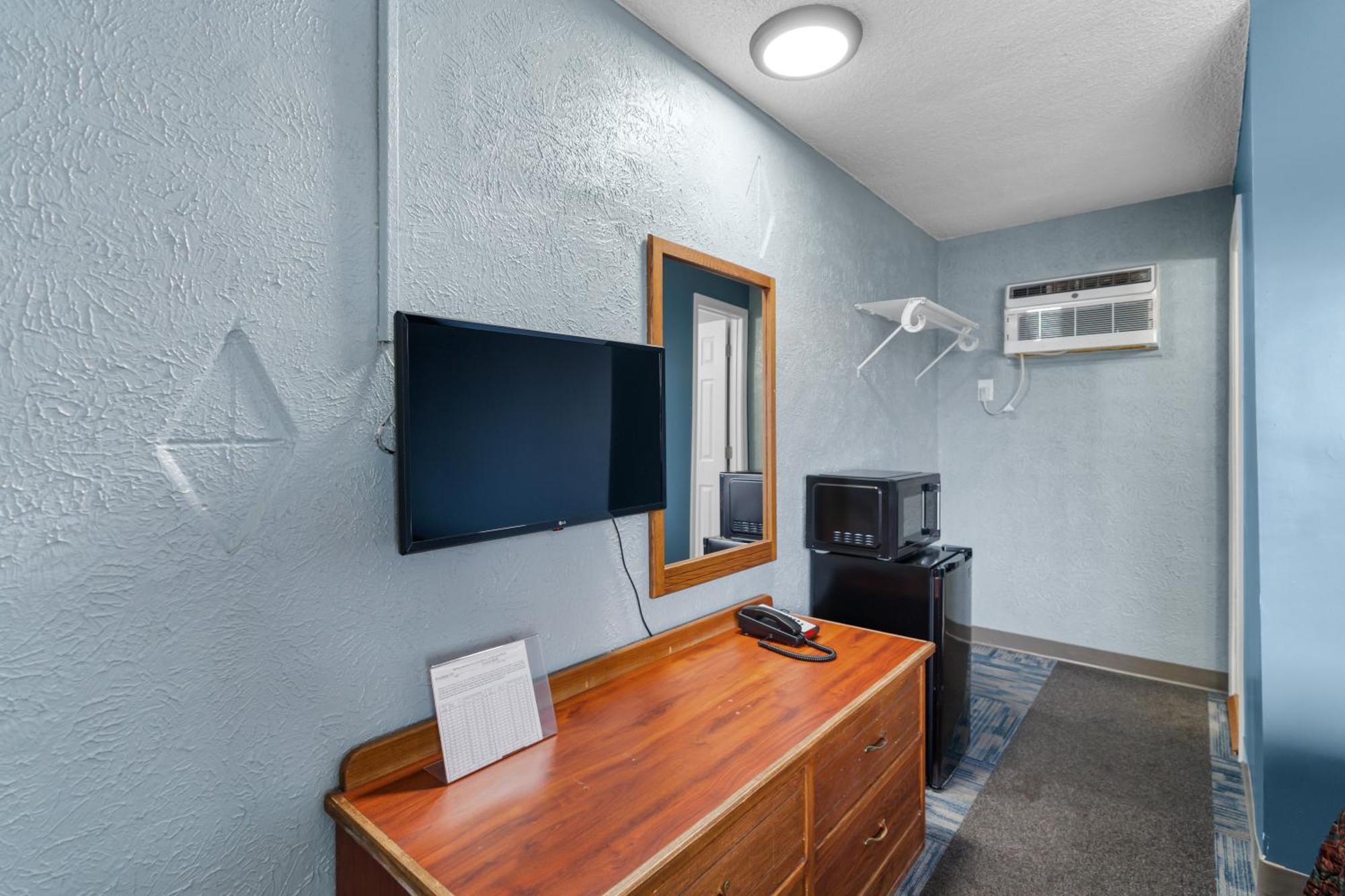 Broadway Inn Council Bluffs Bagian luar foto
